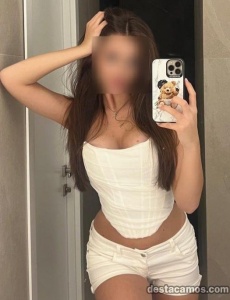 Melani dulce y sensual