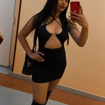 Hermosa latina con un grande caramelo para ti soy belleza real, Elche