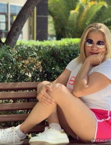 Carla rubia brasileÑa buen saber hacer y experienca
