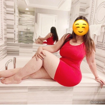 Hermosa colombiana un enorme y sin tabues, Alcoy