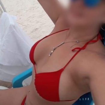 Chiquita y de cara bonita primera vez en la ciuda de alicante, Alicante