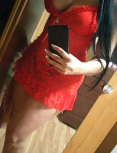 Paloma, hermosa mujer latina