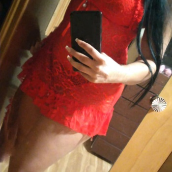 Paloma, hermosa mujer latina, Alicante