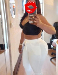 Soy una morena esperando por ti, papasito