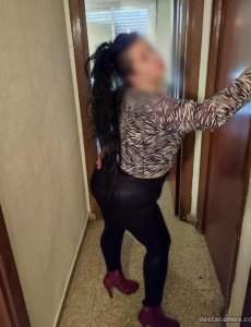 Pilar , española muy guapa en elda