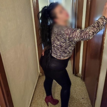 Pilar , española muy guapa en elda, Elda