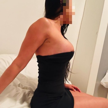 Soy sofÍa muy joven y bella mis fotos sin reales reciÉn llegada a torrevieja escribeme, Torrevieja