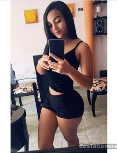 Soy laura tengo 18 años delgada carita de ángel