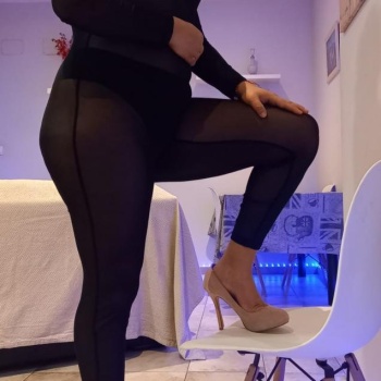 Latina fotos reales agradable dulce una chica de saber estar ,, Elche