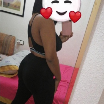 Latina y muy cariñosa, Elche