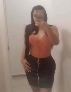 Milena, hermosa latina