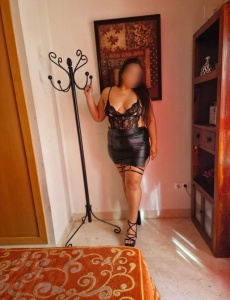 Paula, latina curvy