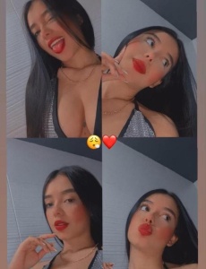 Celeste joven universitaria colombiana