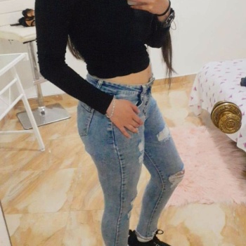 Angie, simpática joven, Alicante