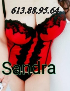 Sandra rellenit. A curvy  morenaza espaÑola
