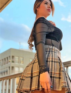 Chanel, jovencita rubita, 22 años