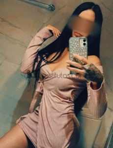 Kimberly, soy una joven venezolana muy simpática, femenina y muy cariñosa