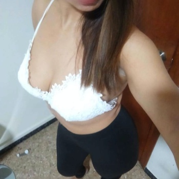 Antonella, complaciente, recién llegada, Alicante