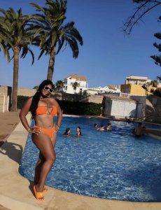 Carla, mujer exótica