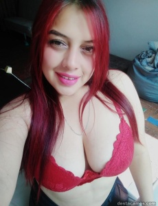 Pelirroja latina