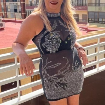 Rubi, madurita escort de lujo disponible para ti, Alicante