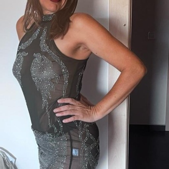 Emily, novedosa escort que llegó para cumplir tus caprichos, Alicante