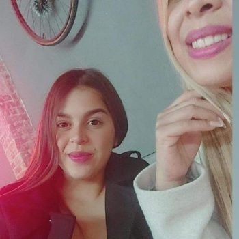 Hermosas hermanas reales llegamos a tu ciudad, Elche