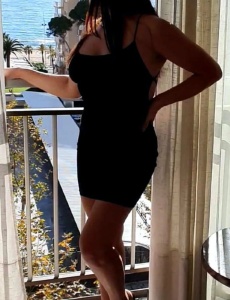 Bruna, colombiana seductora y simpática