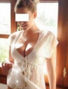 Rubia guapa muy sensual para momentos unicos.