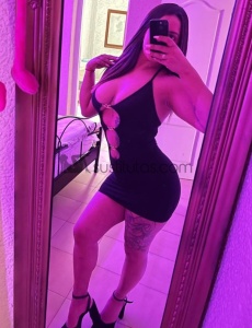 Hola cariño soy milena, una jovencita uruguaya de 23 años alegre, divertida, elegante, amable y cariñosa