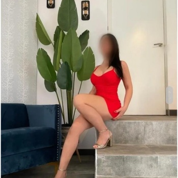Carla, exótica y glamorosa dama de compañía, Elche