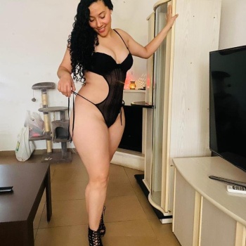 Leticia una delicia de colombia, Elche