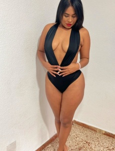 Mia morena colombiana juguetona