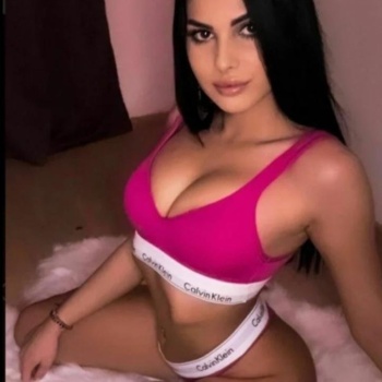 Buenas mis amores soy erika nueva chica morena en benidorm, Benidorm
