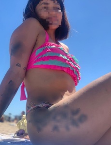 Jovencita estudiante latina en alcoy