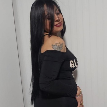 Hermosa tatuada y con ganas de conocer hombres, Alicante