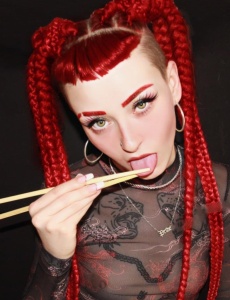 Zoe, joven española tatuada en alicante!