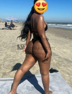 Pamela, soy una chica latina morena, guapa, divertida y estoy de paso en tu ciudad