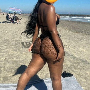 Pamela, soy una chica latina morena, guapa, divertida y estoy de paso en tu ciudad, Benidorm