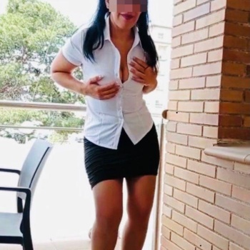 Ana masseuse vous attend À alicante je visite aussi les maisons, Santa Pola