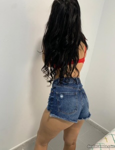 Latina foto real