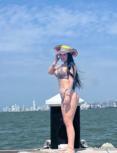 Maya 20 añitos , educada, cariñosa, latina