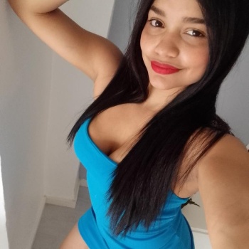 Toda un chica de pueblo que es la compañera perfecta con la que siempre has querido estar..., Alcoy