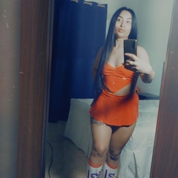 Chica escort, Catral