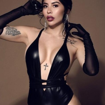 Latina morena hermosa, Alicante