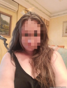 Chica curvy scort