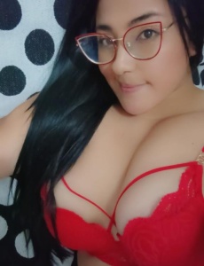 Hermosa latina en alicante