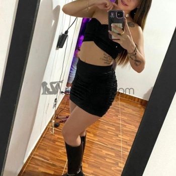 Soy isabela, estoy en denia, soy una espectacular mujer explosiva, juvenil y disfrutona de la vida, Denia