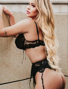 Melissa rubia recién llegada en alicante