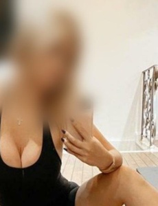 Rubia cumple tus deseos